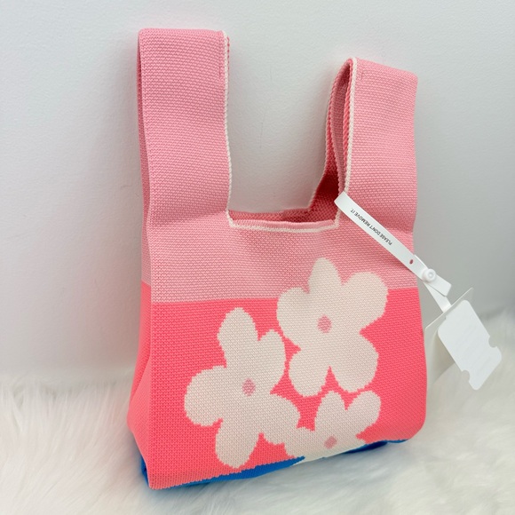 NWT Pinky Flower Stylish Essentials Handheld Bag - Picture 8 of 9